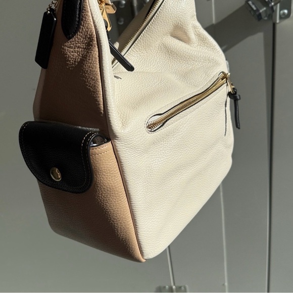 Coach Handbags - Coach Pebbled Leather Shoulder Bag – Cream & Tan